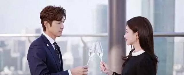 《蜜语纪》大结局播出 鲁贞贞魏思源被警方带走 | 资讯配图 《蜜语纪》大结局播出 鲁贞贞魏思源被警方带走 | 资讯配图