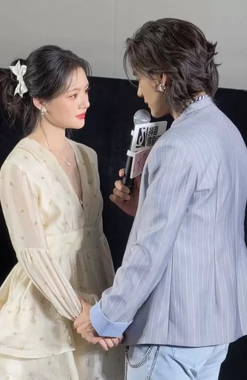 《良陈美锦》北京剧宣现场此沙任敏状态低迷,黄羿凭自然表现抢镜 | 现场图 《良陈美锦》北京剧宣现场此沙任敏状态低迷,黄羿凭自然表现抢镜 | 现场图