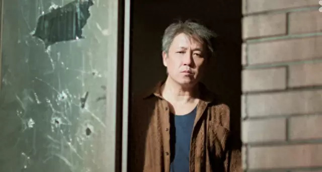 《黑夜告白》大结局揭晓18年悬案,冉方旭殉职真相与何远航幻觉送别成核心泪点 | 资讯配图 《黑夜告白》大结局揭晓18年悬案,冉方旭殉职真相与何远航幻觉送别成核心泪点 | 资讯配图