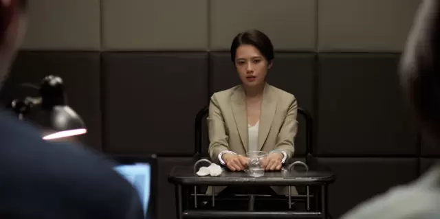 《黑夜告白》大结局揭晓18年悬案,冉方旭殉职真相与何远航幻觉送别成核心泪点 | 现场图 《黑夜告白》大结局揭晓18年悬案,冉方旭殉职真相与何远航幻觉送别成核心泪点 | 现场图