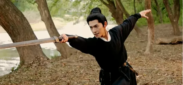 杨洋主演武侠剧《雨霖铃》定档开播，改编自《三侠五义》 | 相关图片